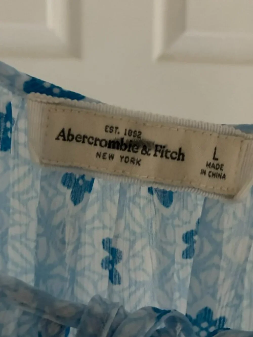 Abercrombie & Fitch Blue Floral Puff Sleeve Pleated Tie Front Semi Sheer